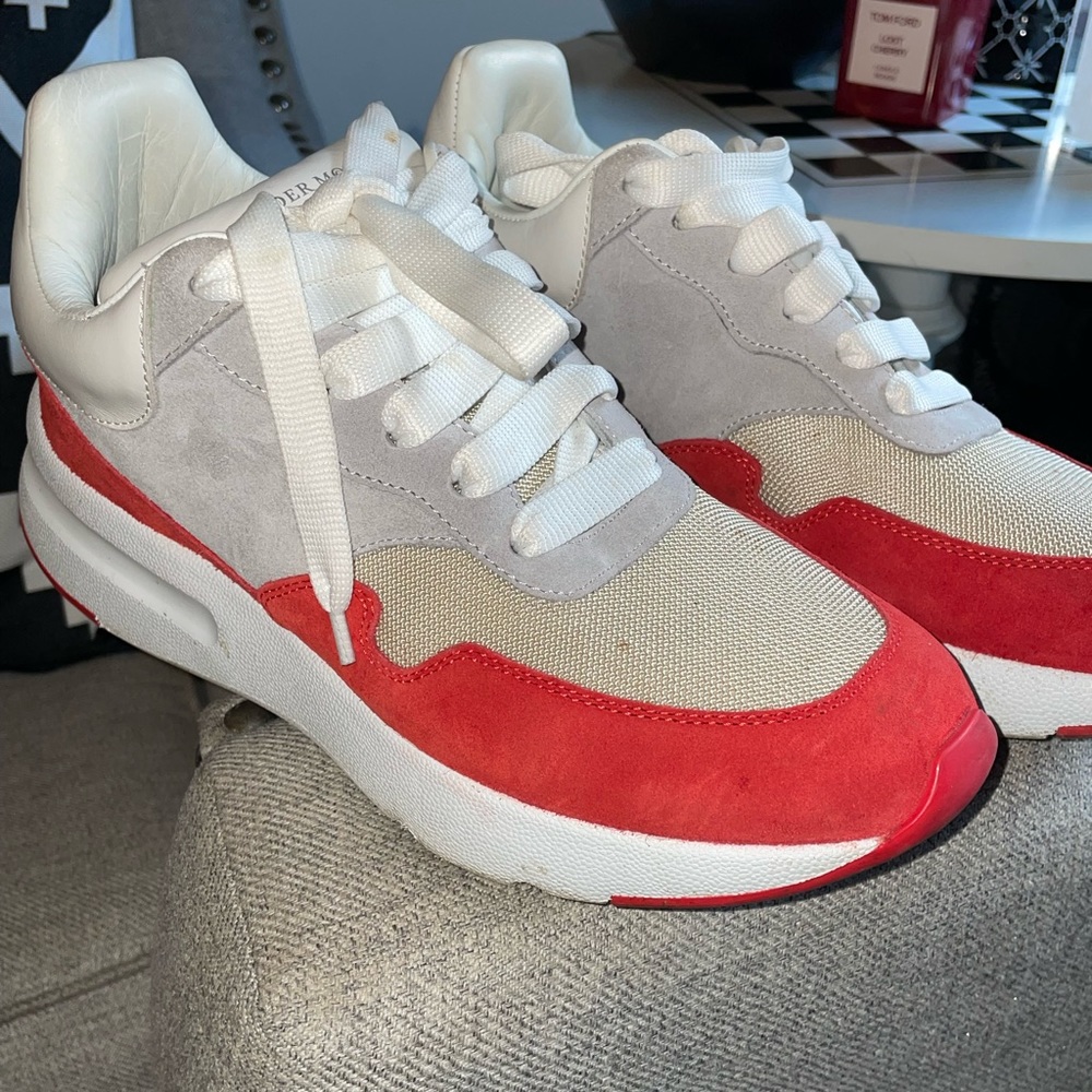 Alexander McQueen Mens sneakers sz. 36 (red, grey and white)
